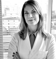 Dra. Adriana Salgado | Dermatologista